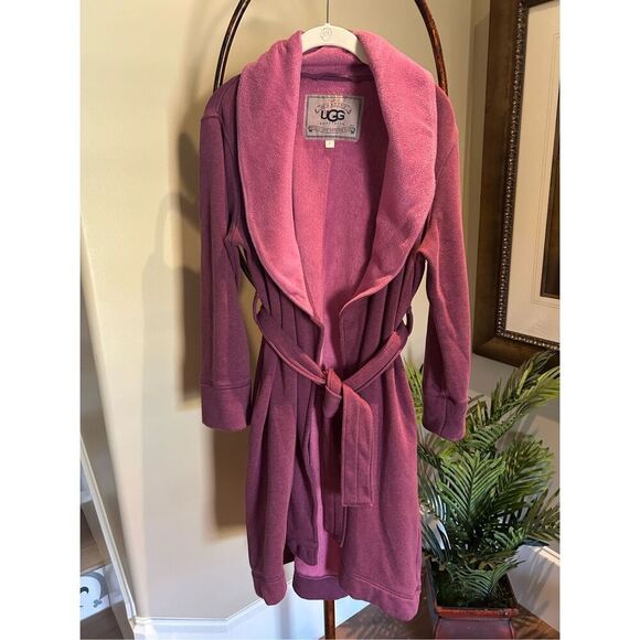 UGG Raspberry Shawl Collar Robe - Picture 2 of 9